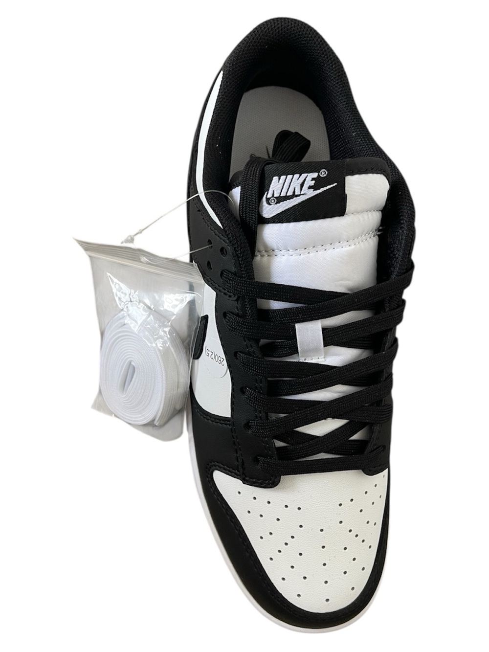 Nike Dunk low Men's Classic
Black&White very soft for long walking(SIZE 5) - Picture 3 of 4